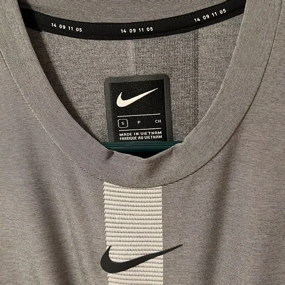 Nike dress size small - Picture 3 of 5